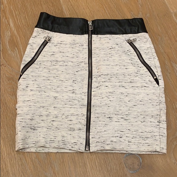 WILFRED SKIRT - Picture 1 of 3